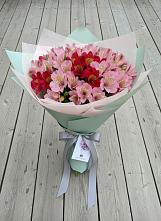 Букет цветов из:  Альстромерии в Кореновске