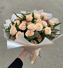 Букет Кремовые розы Латте в Кореновске