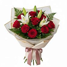 Букет цветов из:  Лилии и Розы в Кореновске
