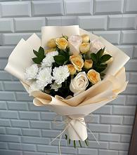 Букет цветов из:  Розы и Хризантемы в Кореновске