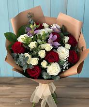 Букет цветов из:  Розы и Альстромерии в Кореновске