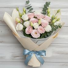 Букет цветов из:  Лизиантусы в Кореновске