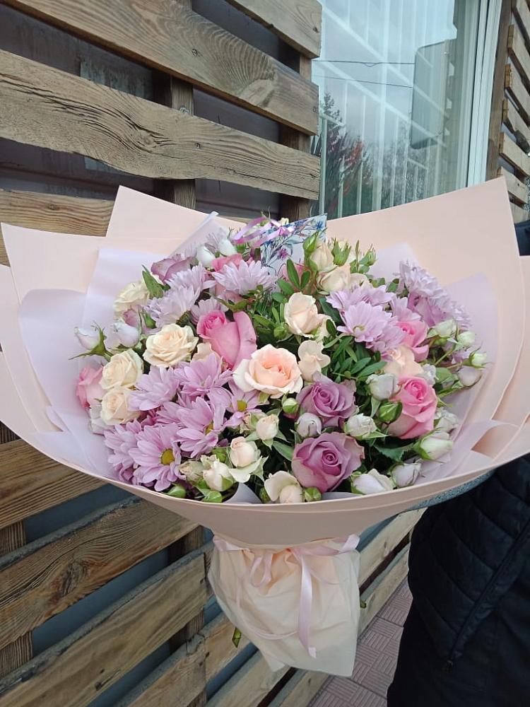 Букет цветов из: Розы и Хризантемы в Кореновске