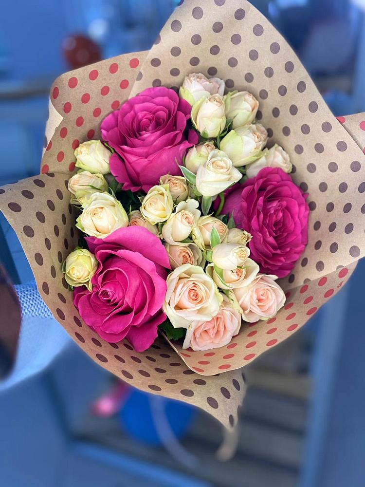 Букет цветов из: Розы в Кореновске