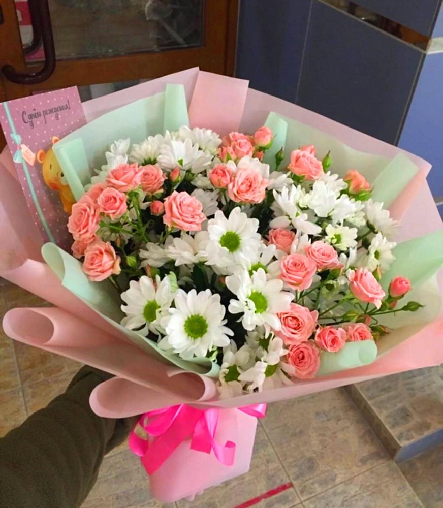 Букет цветов из: Розы и Хризантемы в Кореновске