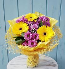 Букет цветов из:  Хризантемы и Герберы в Кореновске