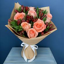 Букет цветов из:  Розы и Альстромерии в Кореновске