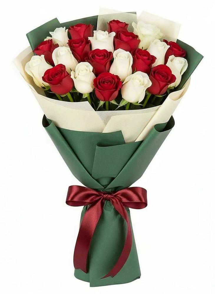 Букет Микс из красных и белых роз в Кореновске