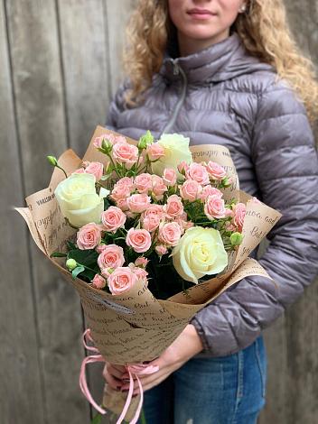 Букет цветов из: Розы в Кореновске