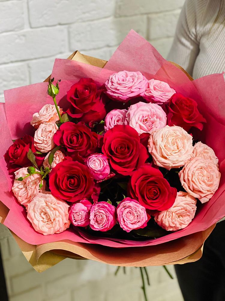Букет цветов из: Розы в Кореновске