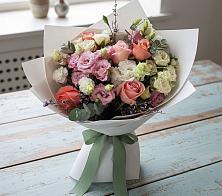 Букет цветов из:  Розы, Лизиантусы и Гвоздики #REPLACE_PRED# Кореновске