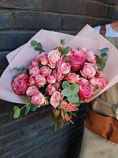 Букет розы в пальмах в Кореновске Букет цветов из: Розы в Кореновске
