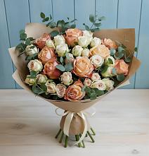 Букет цветов из:  Альстромерии и Розы в Кореновске